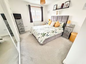 Longbank Court Rossmore